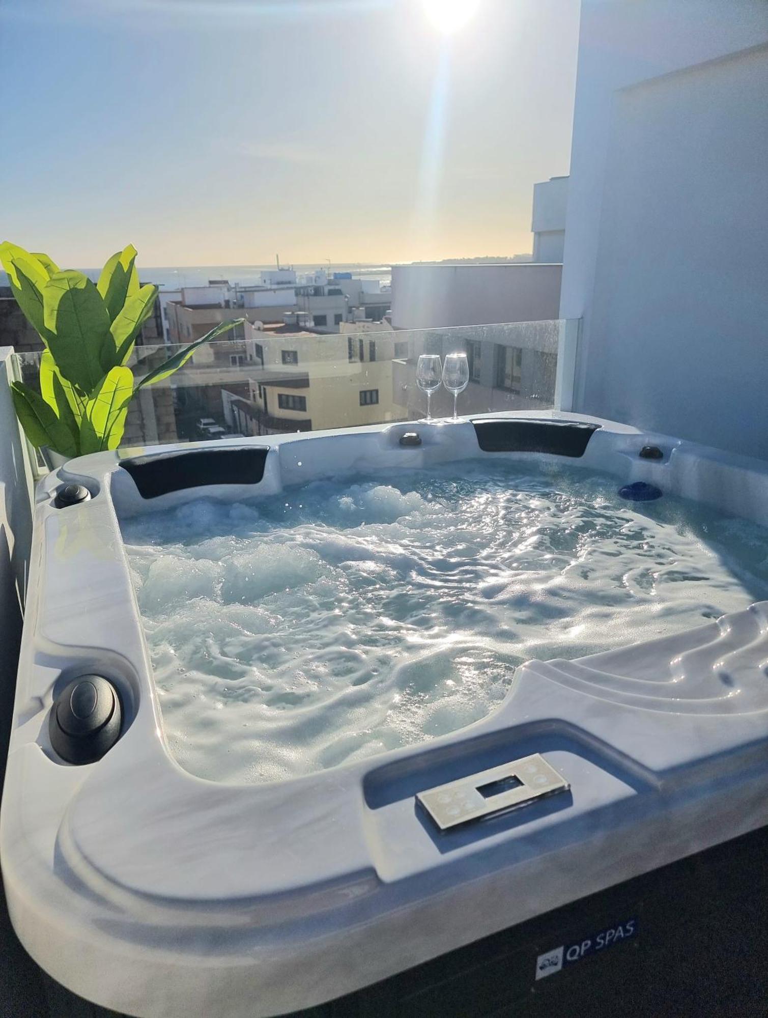 코라레호 Luxury Penthouse Valentin With Jacuzzi 아파트 외부 사진
